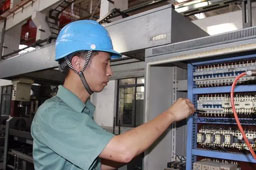 嵩明县电工培训机构,电工证办理流程有哪些步骤