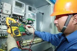 2023年昆明市电工证培训-电力行业人员培训：高压带电作业的安全注意事项